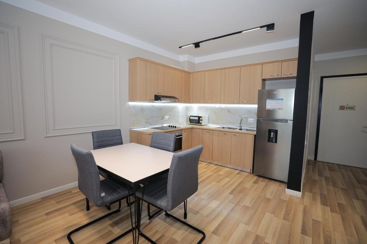Miku Apartment -Outstanding Apartment At Taiwan Tirana Exterior foto